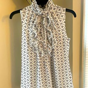 White House Black Market Flowy Dressy Top Open Chest Size Size 0